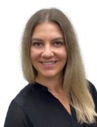Dr. Nicole Kosta